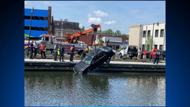 car-in-wicomico-river.jpg 