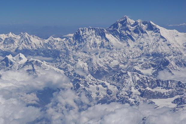 nepal-mountainscape 