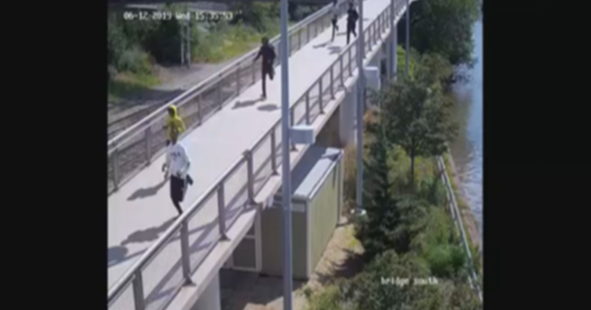 Multiple Suspects Wanted For Robbing Woman, Assaulting Man In Center ...