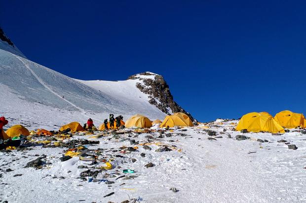 NEPAL-EVEREST-MOUNTAINEERING-ENVIRONMENT-POLLUTION 