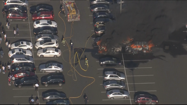lns-philadelphia-mills-mall-car-fire-6.21_frame_2432.png 