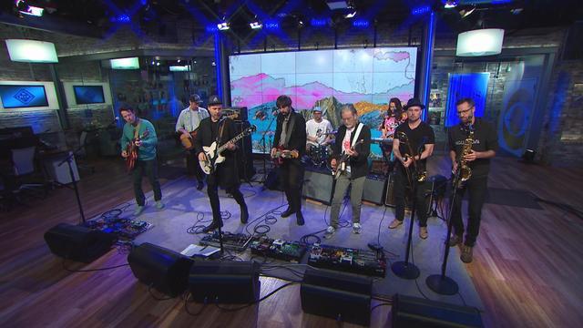 0622-satmosessions-brokensocialscene-cantfindmyheart-1878549-640x360.jpg 