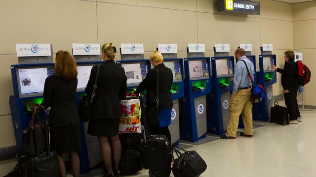 global-entry-kiosks.jpg 