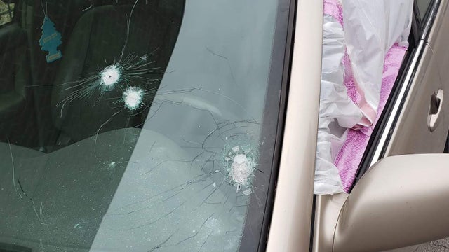 bullet-damage-windshield.jpg 