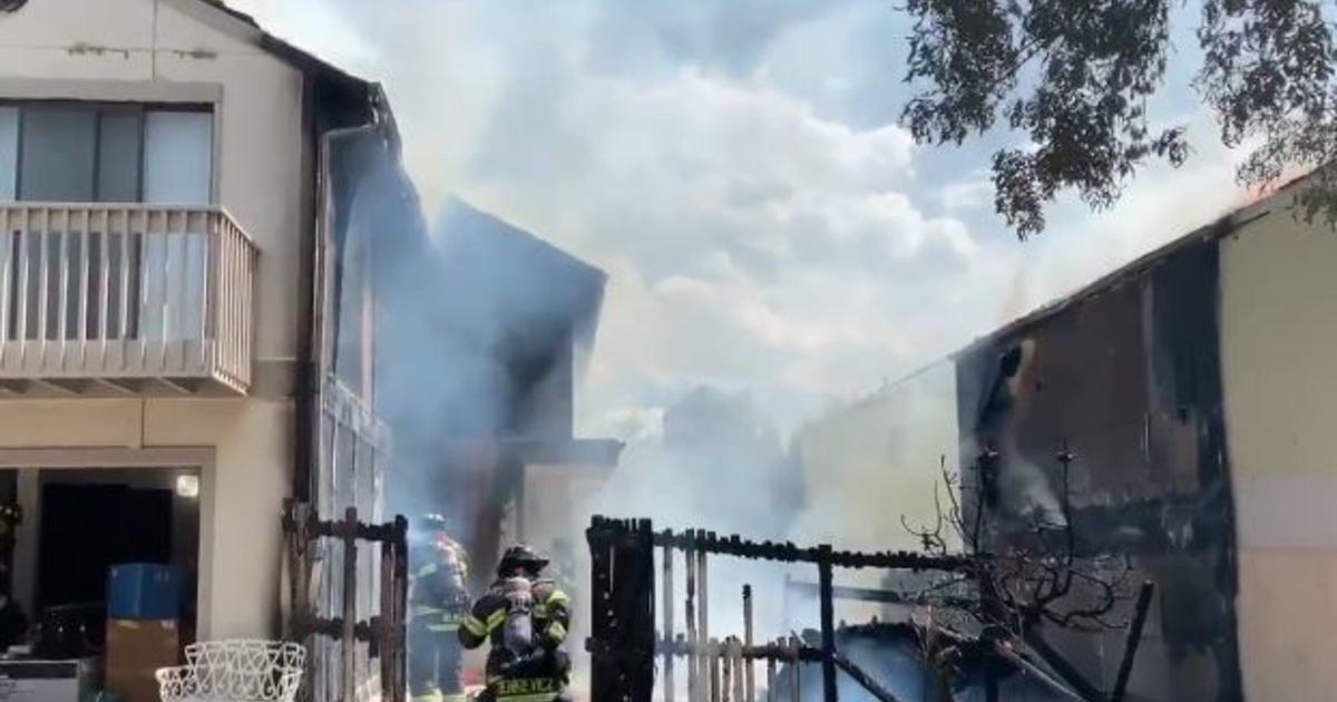 Two Houses Burn In Blistering Littleton Heat CBS Colorado