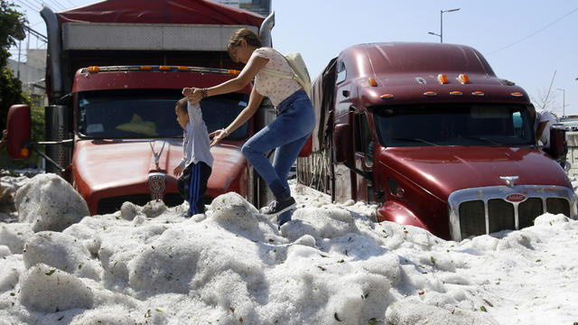 MEXICO-WEATHER-HAIL 