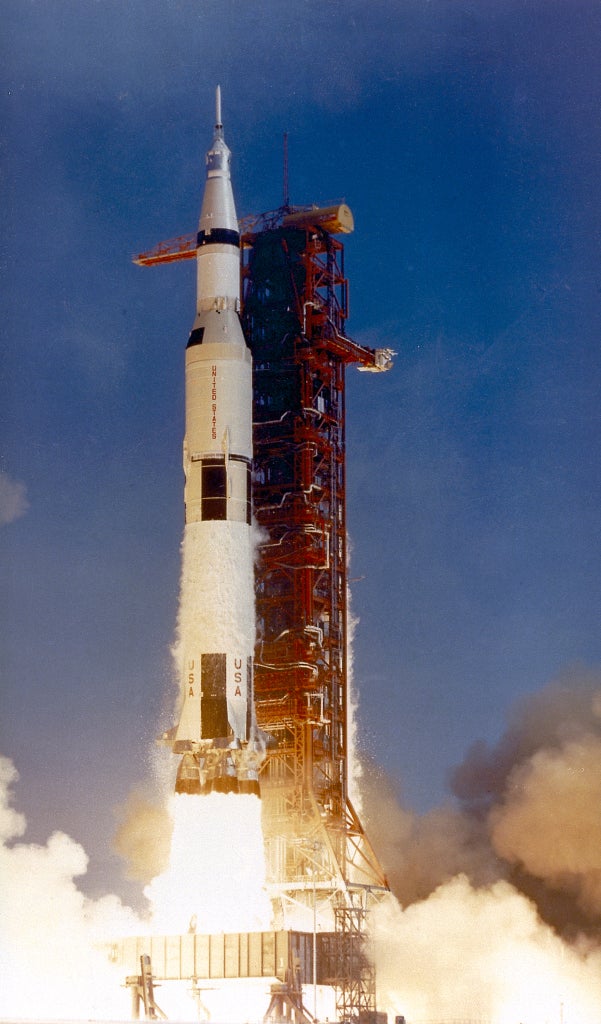 apollo7.jpg 