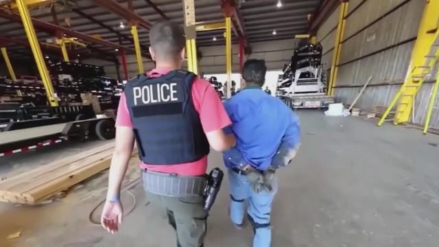 ice-deportation-arrest.jpg 