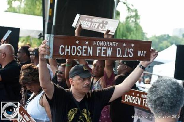 alan-king-chosen-few-dj-street-sign 