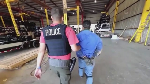 ice-deportation-arrest.jpg 