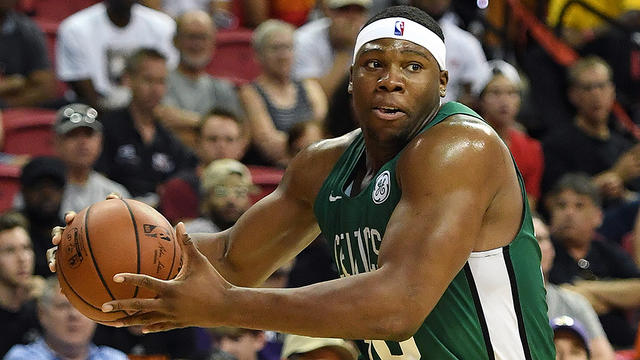 yabusele.jpg 