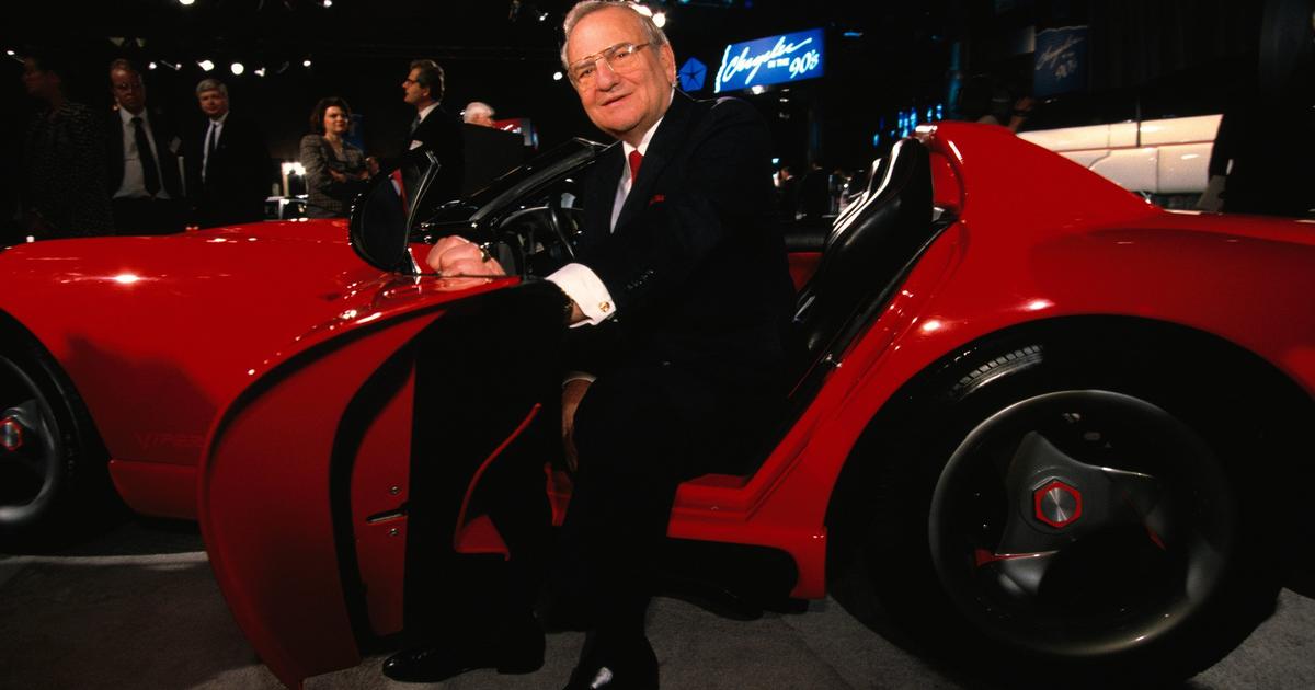 Ex-Chrysler CEO Lee Iacocca Remembered At Funeral - CBS Detroit