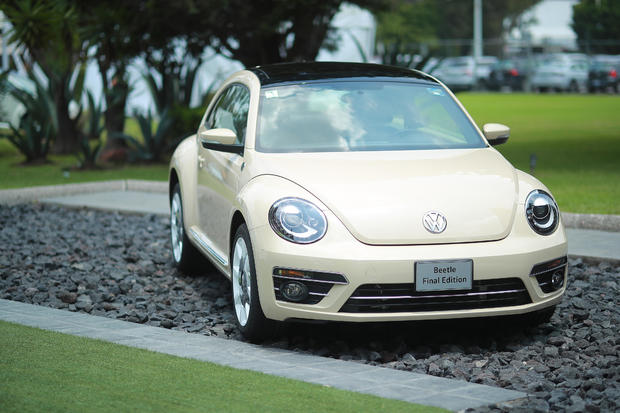 Volkswagen Ceases The Production of The Popular 'Beetle' After 21 Years 