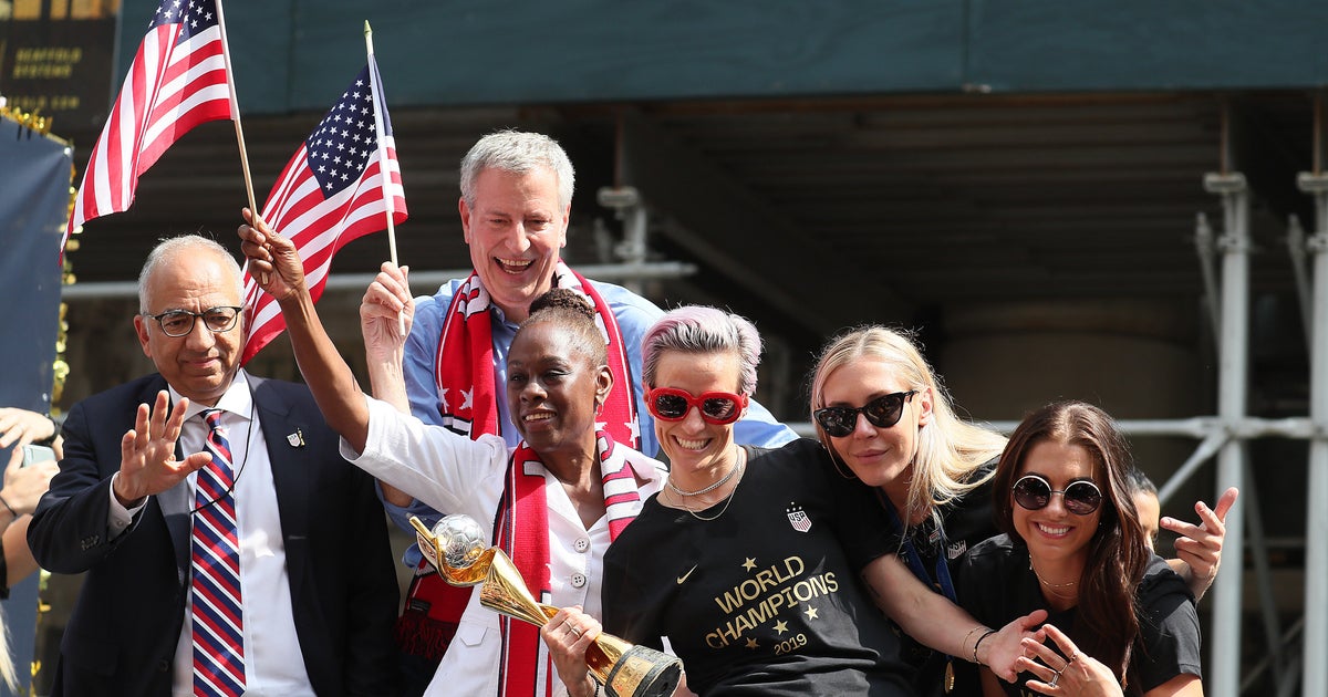 Allie Long robbed World Cup champion Allie Long's wedding ring and key