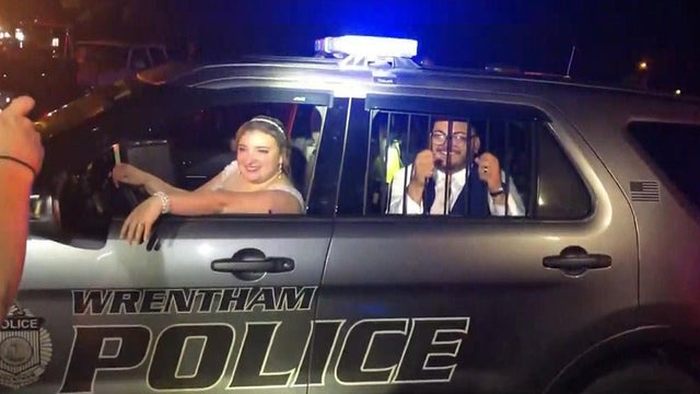 wedding3.jpg 