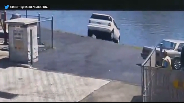 hackensack-car-river.png 