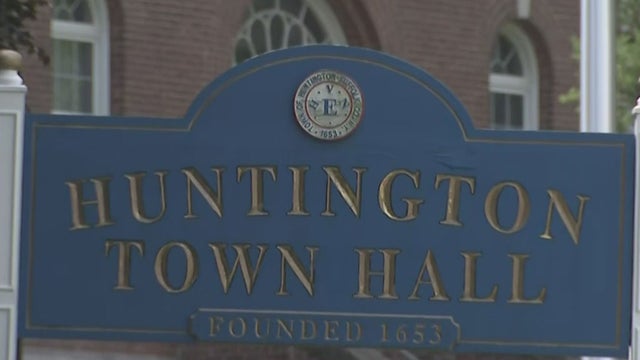 huntington-town-hall.jpg 
