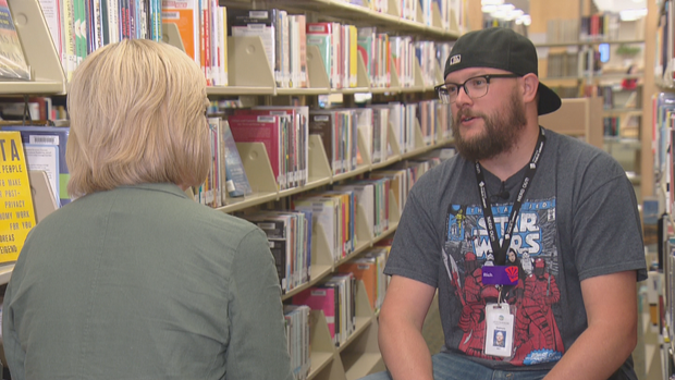 GEOFF THE MOON KH RAW 01 TITLE10300 concatenated 130431_frame_36310 