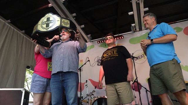 picklesburgh-champion.jpg 