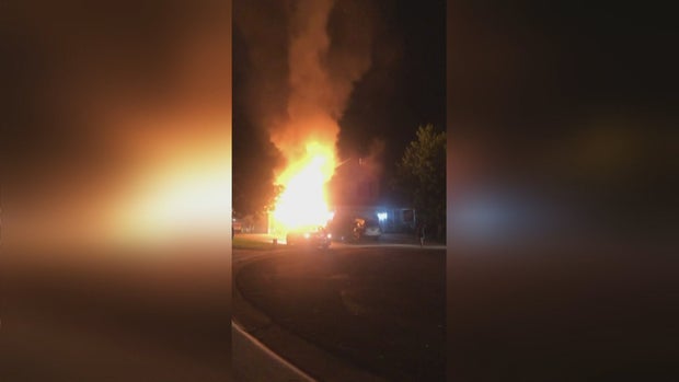 DFD RESCUE REUNION 5PKG_frame_641