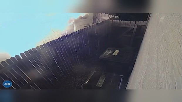 DFD RESCUE REUNION 5PKG_frame_421