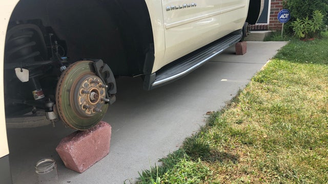 0801tirebricfk.jpg 