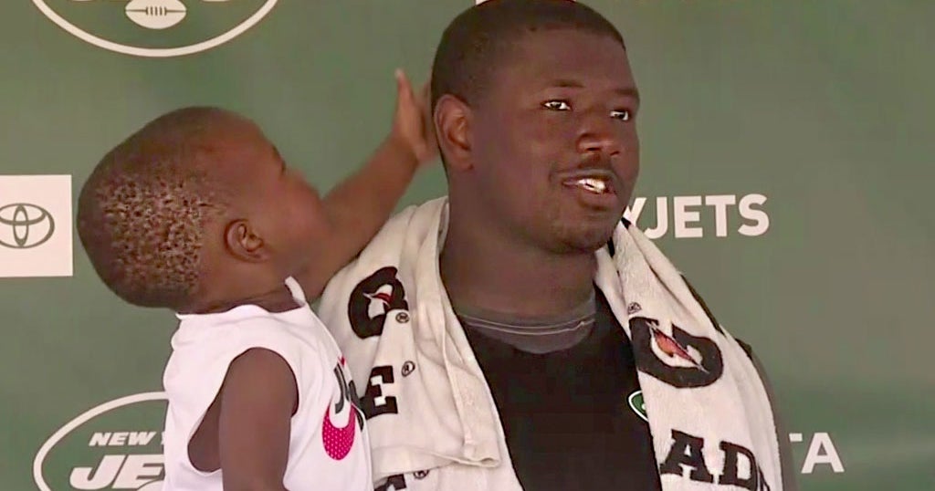 Son Of NY Jet's OT Beachum Steals The Show At News Conference - CBS New ...