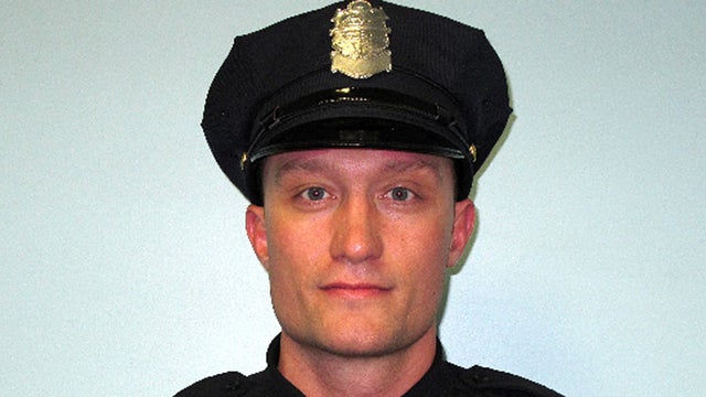 SPRINGFIELD-OFFICER.jpg 