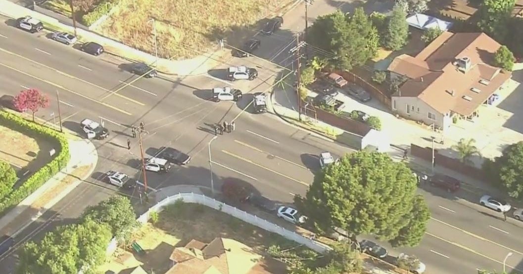 Man Shot To Death In North Hills, Gunman At Large - CBS Los Angeles