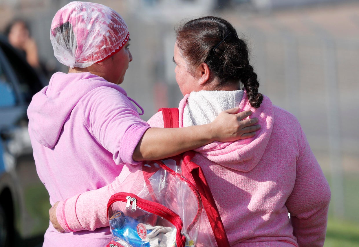 After 680 arrested in Mississippi ICE raids, hundreds of workers ...