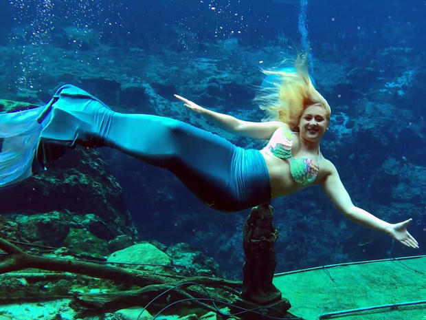 weeki-wachee-mermaid-come-on-in-the-waters-fine-promo.jpg 