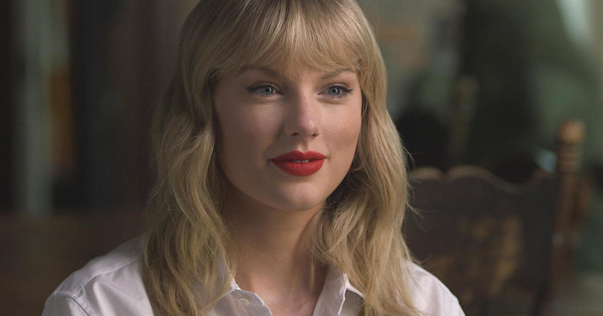 Taylor Swift - Exclusive Interviews, Pictures & More