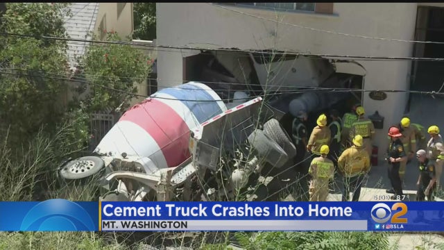 Cement-Truck-Crashes-Into-Home.jpg 