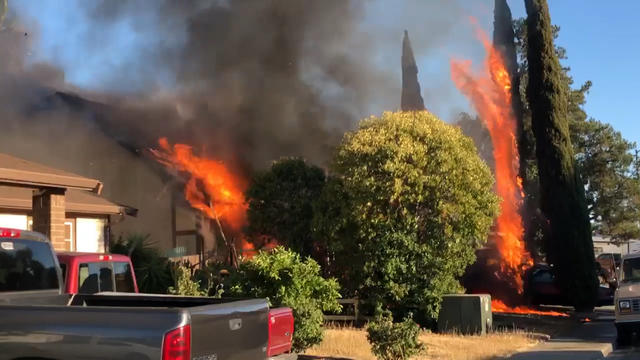 suisun-fire-hoarder-house.jpg 