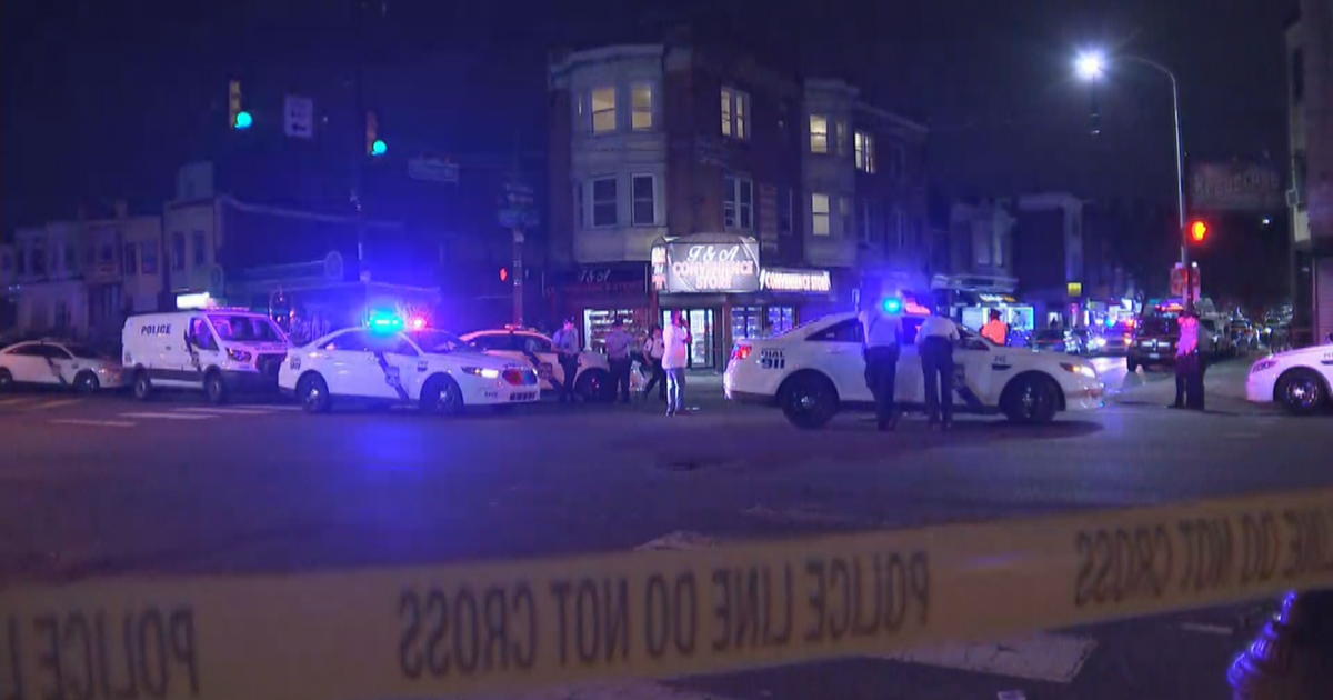 Philadelphia Police Officer Shoots Suspect Armed With Box Cutter In ...