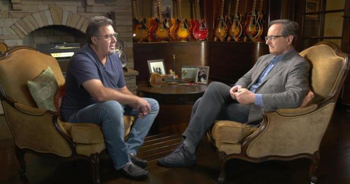Vince Gill on the "surreal" experience of touring with the Eagles CBS