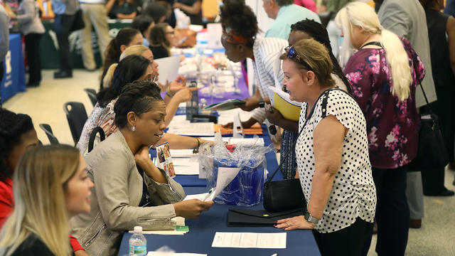 Miami Dade Hosts Job Fair As US  Adds 196,000 Jobs In March 