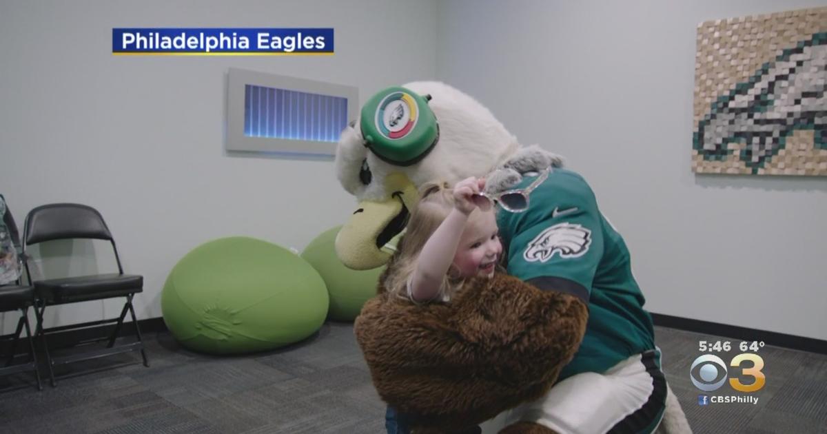 Eagles build room in Linc for fans with sensory needs - WHYY