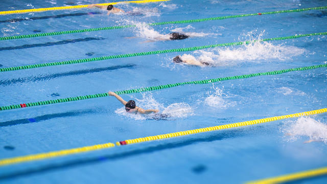 Butterfly stroke swimming competition for women 