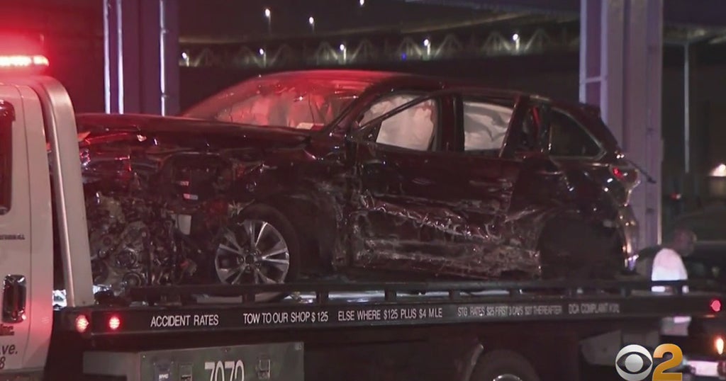 5 Hurt In 5-Vehicle Crash On Lower East Side - CBS New York
