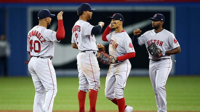 Biggio's 2-run double caps big 5th; Jays beat Red Sox 10-8 - The