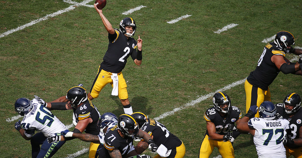 East Rutherford, New Jersey, USA. 22nd Dec, 2019. Quarterback Mason Rudolph  (2) of the Pittsburgh Steelers throws a pass during a game against the New  York Jets at MetLife Stadium on December 22, 2019 in East Rutherford, New  Jersey. Gregory Vasil