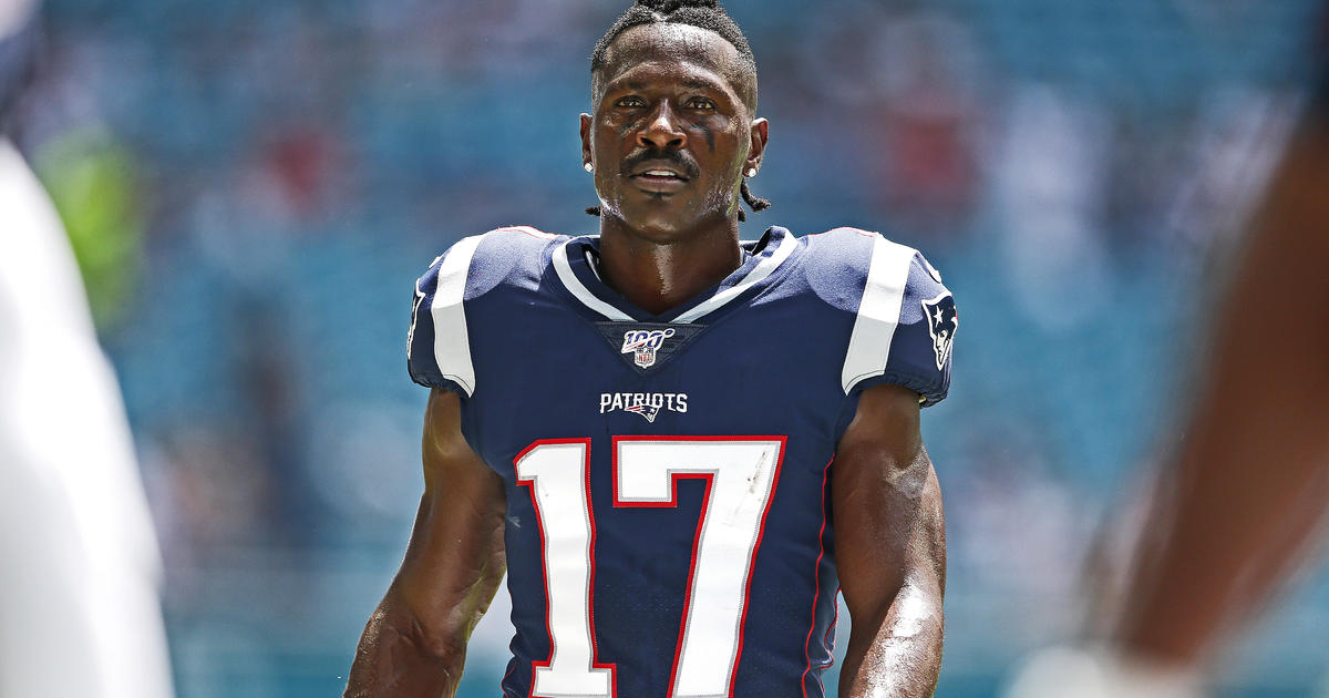 Patriots sign Antonio Brown - The Boston Globe