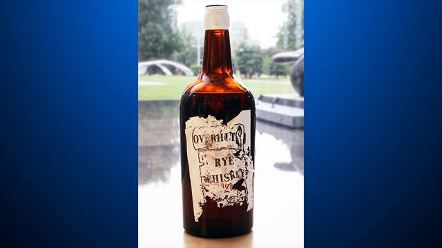 overholt-rye-whiskey.jpg 