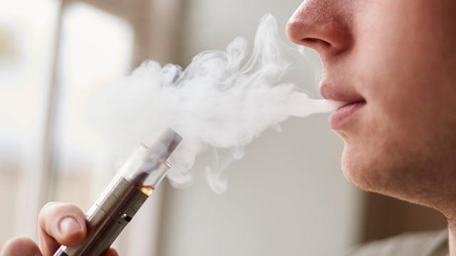 cbsn-fusion-new-york-health-officials-vote-ban-flavored-e-cigs-vaping-today-2019-09-17-thumbnail-348322-640x360.jpg 
