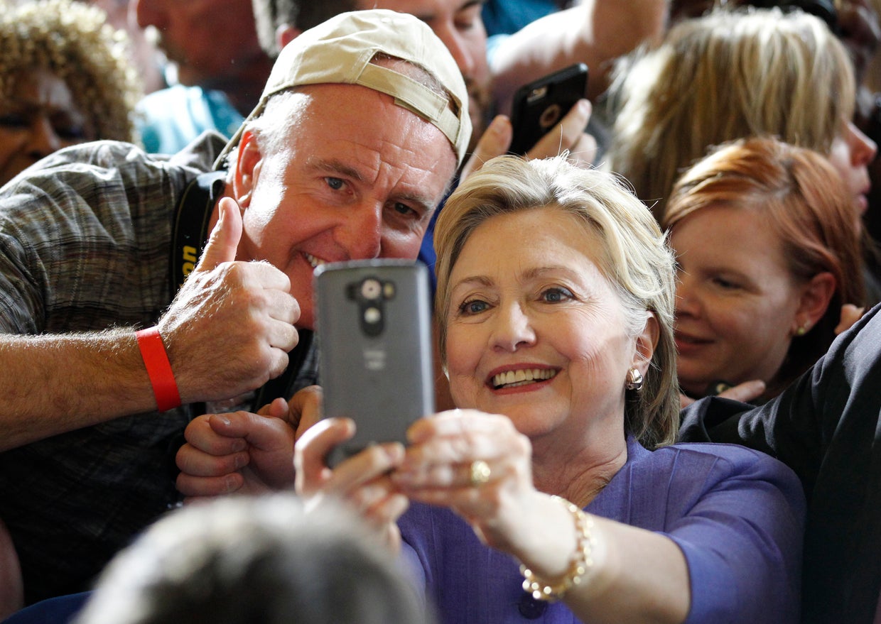 Elizabeth Warren Campaigns With Hillary Clinton In Cincinnati 