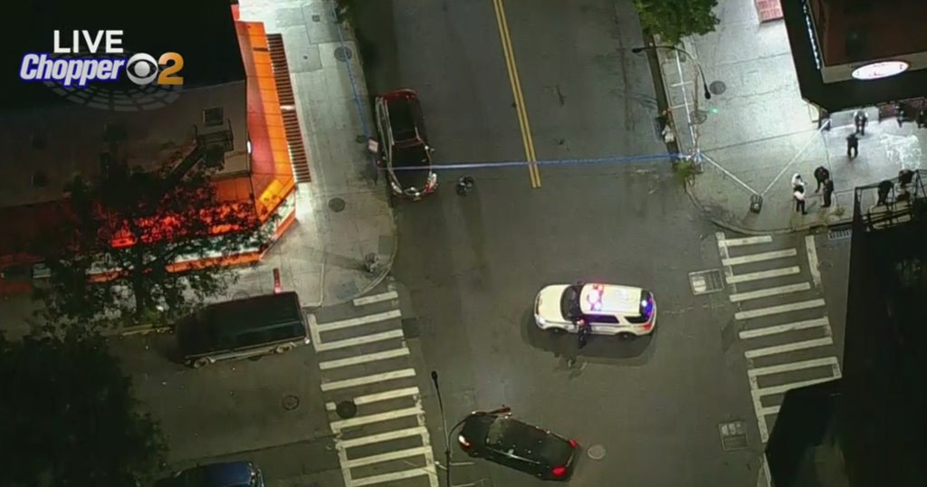 Man Stabbed To Death Inside Brooklyn Deli - CBS New York