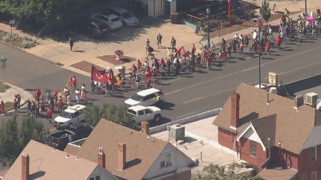 ice-march-rally-cbs-denver-aurora.png 