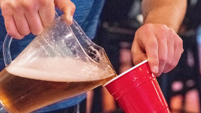 Beer keg stand 