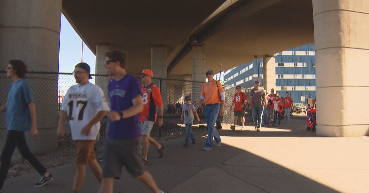 RTD relocates rideshare pickup location for Broncos fans - CBS Colorado